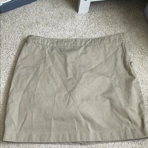 Lands’ End tan girls skirt size 14